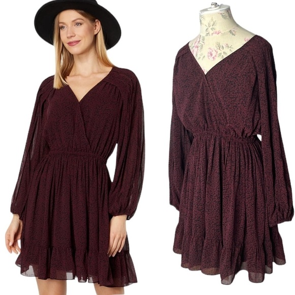 Madewell Dresses & Skirts - Madewell Pleated Sleeve Retro Mini dress balloon sleeves, V-neckline size M